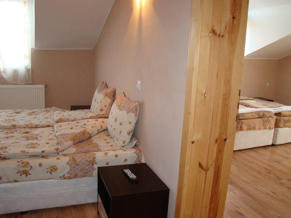 Yana Guest House Dobrinisjte Eksteriør bilde